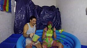 Behind the scenes fuck-ups with naked MILF 😏