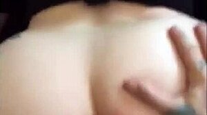 Branquinha Mostrando Sua Bunda Grande Querendo Pau