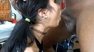 Молодая Eva Yi берет грубое ебло в лицо как чемпионка! 😲