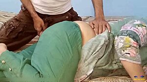 Devar Ngebor Memek BBW Desi Netu Bhabhi di Kamar Gaya Misionaris