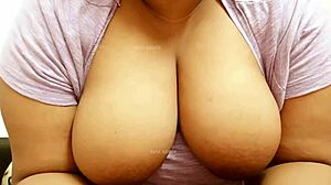 Asian Sexy Big Boobs Milf