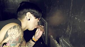 Gordas nerds amateurs en acción de gloryhole