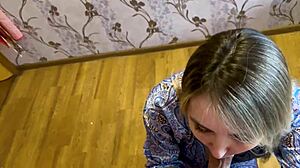 En iyi arkadaşın üvey annesi deli gibi misafirperver MILF kanıtlıyor!