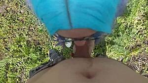 Student gives blowjob in public park