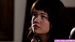 Petite teen lesbo pleasing busty milf orally 😘