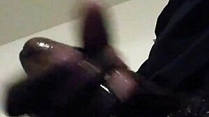 Join me and jerk off to my handjob instructions until you cum