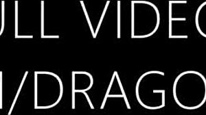 Mamada casera POV de morena curvilínea en cámara lenta.