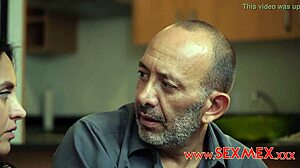 สาวเท็กซัส เชอโรกี แสดงก้นใหญ่ นมยักษ์ ในคลิปสมัครเล่น จัดการควยยักษ์!