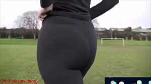 Watch this mature milf walk in leggings and give blowjob.