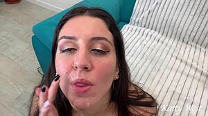 Massiivisia kasvoille laukauksia ja suuhun nielemistä isossa kokoelmassa