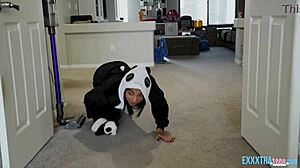 يا، المراهقة الصغيرة 18+ زيريلا سكايز محفورة بعمق بواسطة كوينتون جيمس