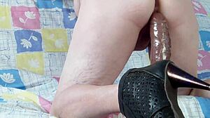 the dildo couldn't enter the wife on the sofa