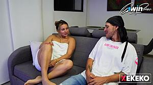 मेरी हरमाना स्ट्रा ने घर पर अकेले डिलीवरी गाय को बहकाया