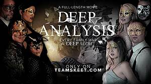 Wow, arabska kurba v hijabu se masturbira za fanta, potem ga pogoltne!