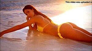 federica nargi tribute in bikini draws cheers!
