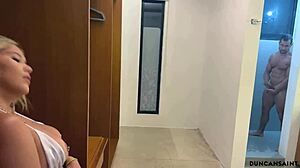 Dezii Gonzalez Caught Me Naked in Shower with Big Cock