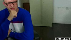 Ever tried bareback with a hot Filipino guy like this?