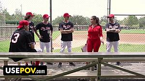 कैली ब्रूक्स पार्ट 2 में प्राइवेट सेशन की मालिक