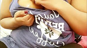 Sexy north indian girl showing boobs. Hey!