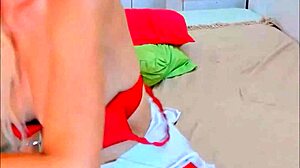 i'm a skinny baseball fan showing wet pussy orgasm with huge toys on webcam