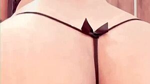 I lick her pussy to orgasm in muff diving