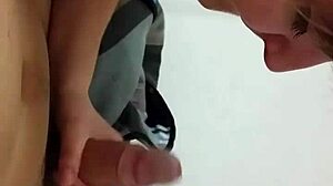 just a quick bj at the hotel