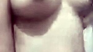 In this webcam session, the sexy Venezuelan mature latina teases viewers