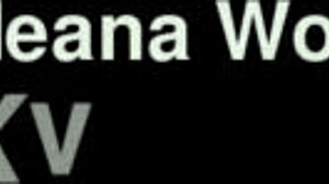 Voel je die lust voor het leven met Meana Wolfs vampier vibe?