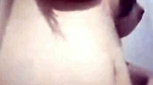 In this webcam session, the sexy Venezuelan mature latina teases viewers