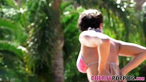 Busty Teen 18+ Flashes Tits Outdoors!