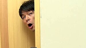 いたずらな日本人主婦・Sumireが無修正で野獣のようなセックスに溺れる