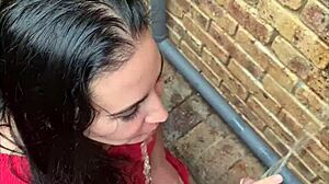 うわ、俺のチンポがオシッコ顔射の後に吸われる