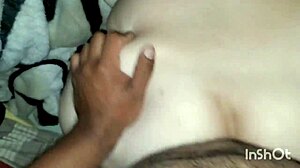 tar latina naboen bakfra. ren colombiansk hete!