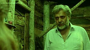 와, 공룡 계곡 학살에서 누드 장면들 너무 야해! 수잔 카르발류가 놀라워!