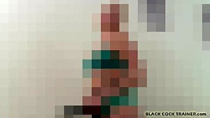 Træner Min Slave til at Tage en Massiv Sort Pik I Dag.