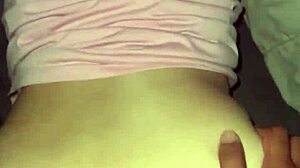 เธออยากเล่นเกม แต่ผู้ชายของเธอทนไม่ไหว จับก้นไทยอวบหนาแบบบ้านๆ จนเสร็จ