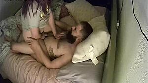 Ugh, beccata la mia moglie troia che tradisce con telecamera nascosta!