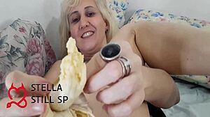 i putted banana in her ass till she cummed