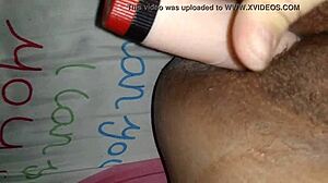 Toliko sam napaljen, masturbiram igračkama dok ne svršim mokra i divlja