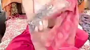 собия бхабхи кричит во время болезненного анального секса