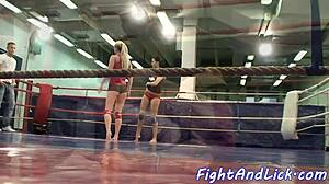 レズ美女がタイトなマンコをクローズアップで舐める