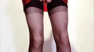 oh wow, shemale in corset masturbating so sexy! 💦👠