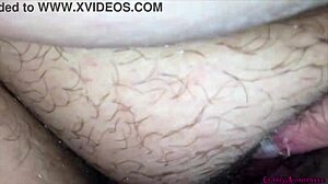 クックのためのオシッコマンコの中出し