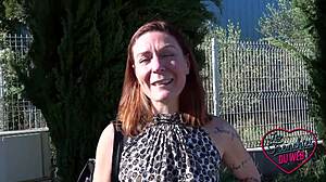 Wendy the slutty coiffeuse loves being watched