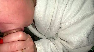 The Maid Sucked The Client's Big Dick In The Hotel And Got Cum On Her Tits