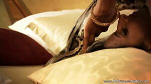 Indian milf seduces with deep bollywood striptease 😏