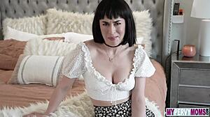 Olive Glass Wants Her Wet Pussy Filled! 😍