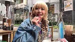 그 빨간 란제리 입은 큰 가슴 블론드 여자의 큰 엉덩이가 스쿼팅과 크림파이로 이어짐... 세게 타다가 범람하는 컴샷!!