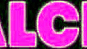 Stieftante zoekt klusjesman voor meer dan alleen reparaties met grote tieten