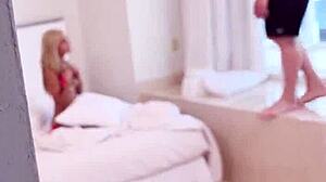 Η Uma Jolie κάνει στοματικό σε κρυφή ταινία διάσωσης